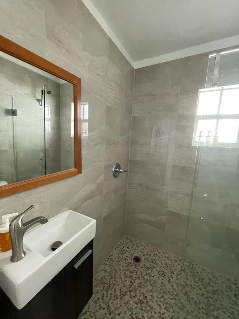 Habitación en casa particular Cozy In The Heart Of Little Havana *
